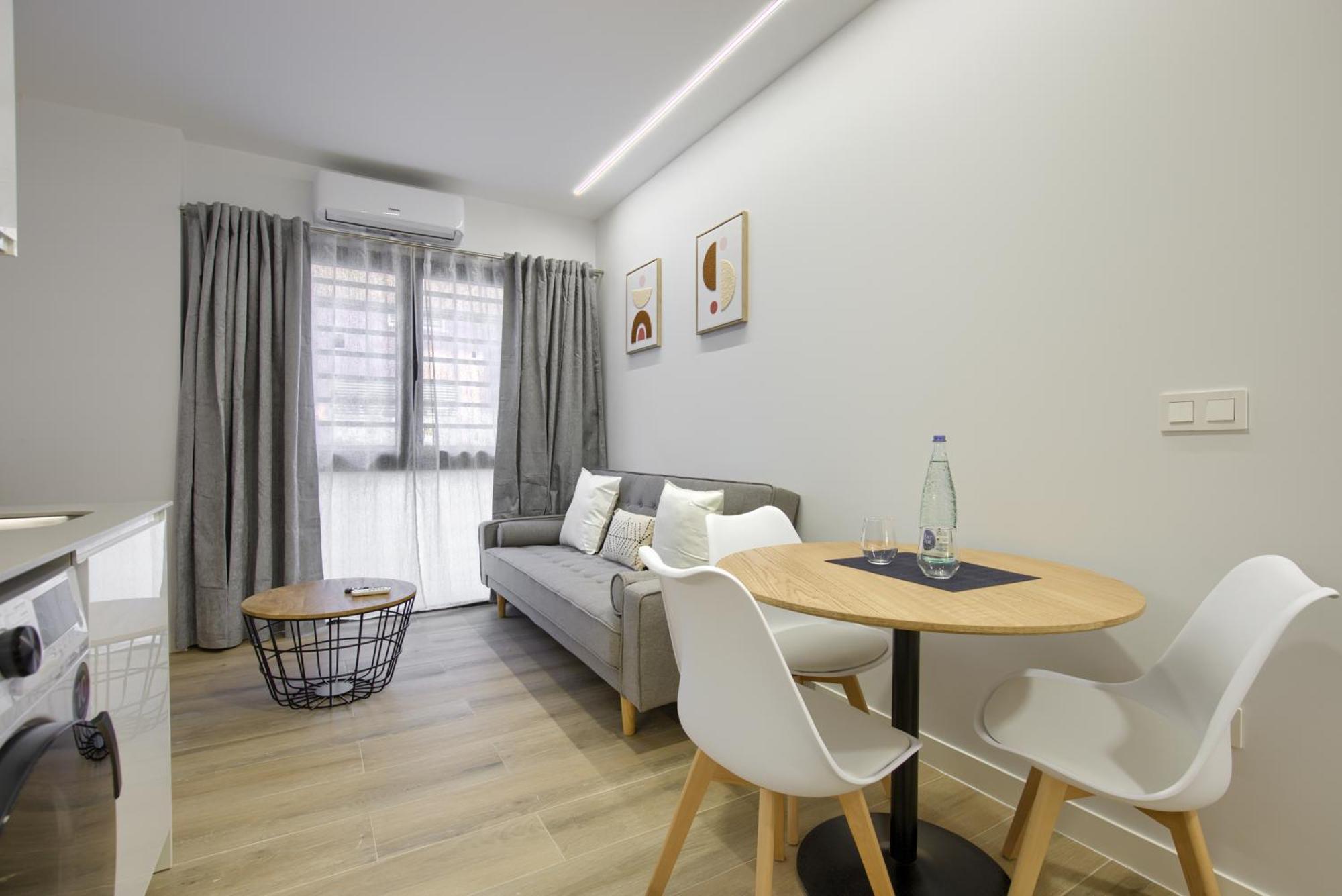 Dobo Madrid Numancia Apartment Exterior photo